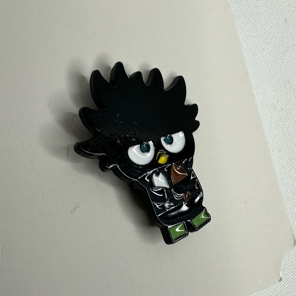Sanrio Bad Badtz-Maru Enamel Pin Metal Brooch - Picture 4 of 4